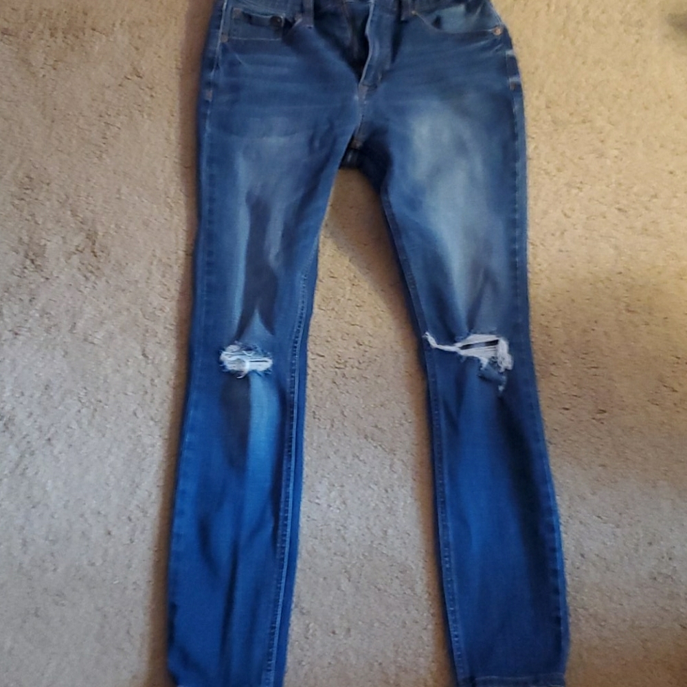 AEROPOATALE